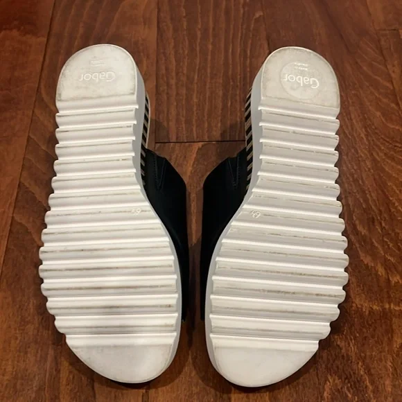 Gabor Women’s Striped Leather Black Slide - Picture 7 of 9